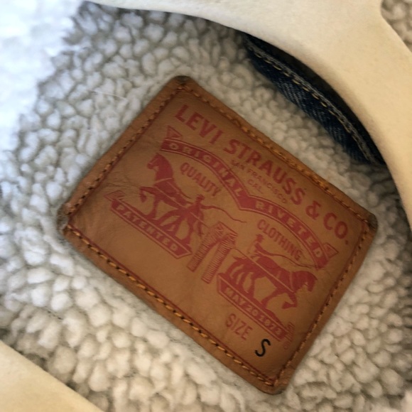 Levi’s Fleece Lined Jacket, in Perfect Condition - Picture 2 of 4